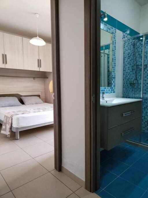 托雷圣乔万尼乌App Girasole 1A 300 Metri Dal Mare In Salento公寓 外观 照片